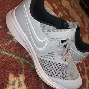 Boys Nike Tennis Shoes!